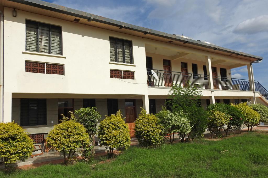 Voi Lutheran Guesthouse Exterior photo