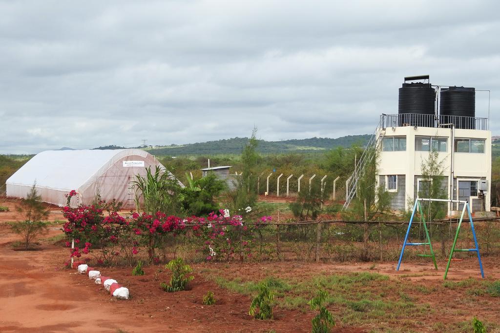 Voi Lutheran Guesthouse Exterior photo